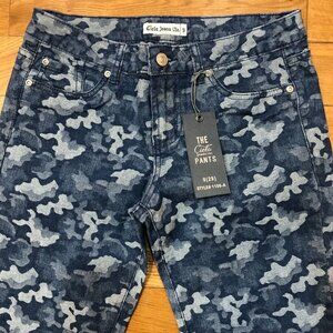 NWT Cielo Jeans USA Blue Camouflage Straight Leg Jeans Size 9 (29)